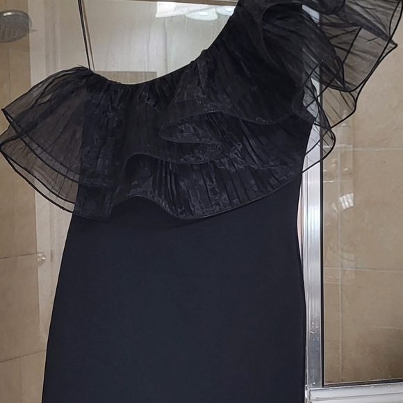 zara black one shoulder dress Marcella Women's Manhattan One Shoulder Midi Dress main image 1